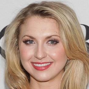 Nina Arianda profile photo