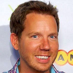 Cliff Bleszinski profile photo