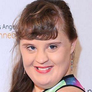 Jamie Brewer profile photo