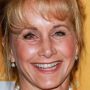 who is Gabrielle Carteris dating