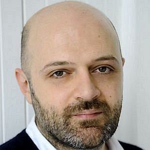 Hussein Chalayan profile photo