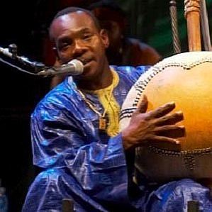 Toumani Diabate profile photo