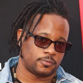 Open Mike Eagle profile photo