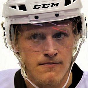 Jake Guentzel profile photo