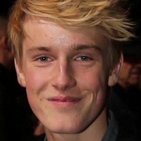 Louis Hofmann profile photo