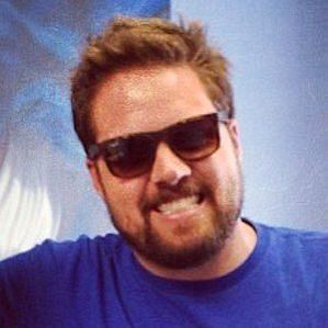 Nate Holzapfel profile photo