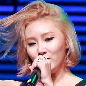 Hwasa profile photo