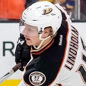 Hampus Lindholm profile photo