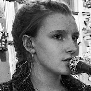 Billie Marten profile photo