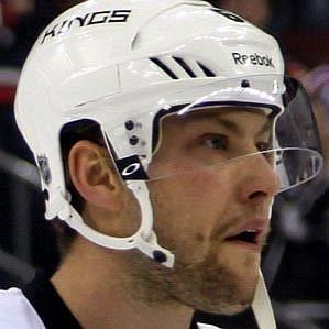 Jake Muzzin profile photo