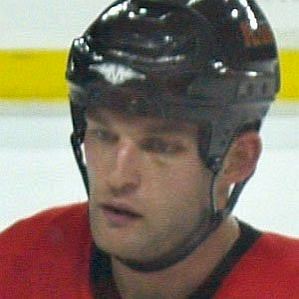 Robyn Regehr profile photo