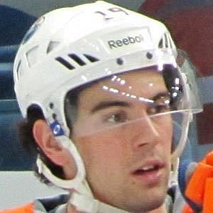 Justin Schultz profile photo