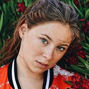 Mina Sundwall profile photo