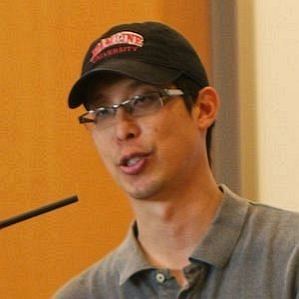 Gene Luen Yang profile photo